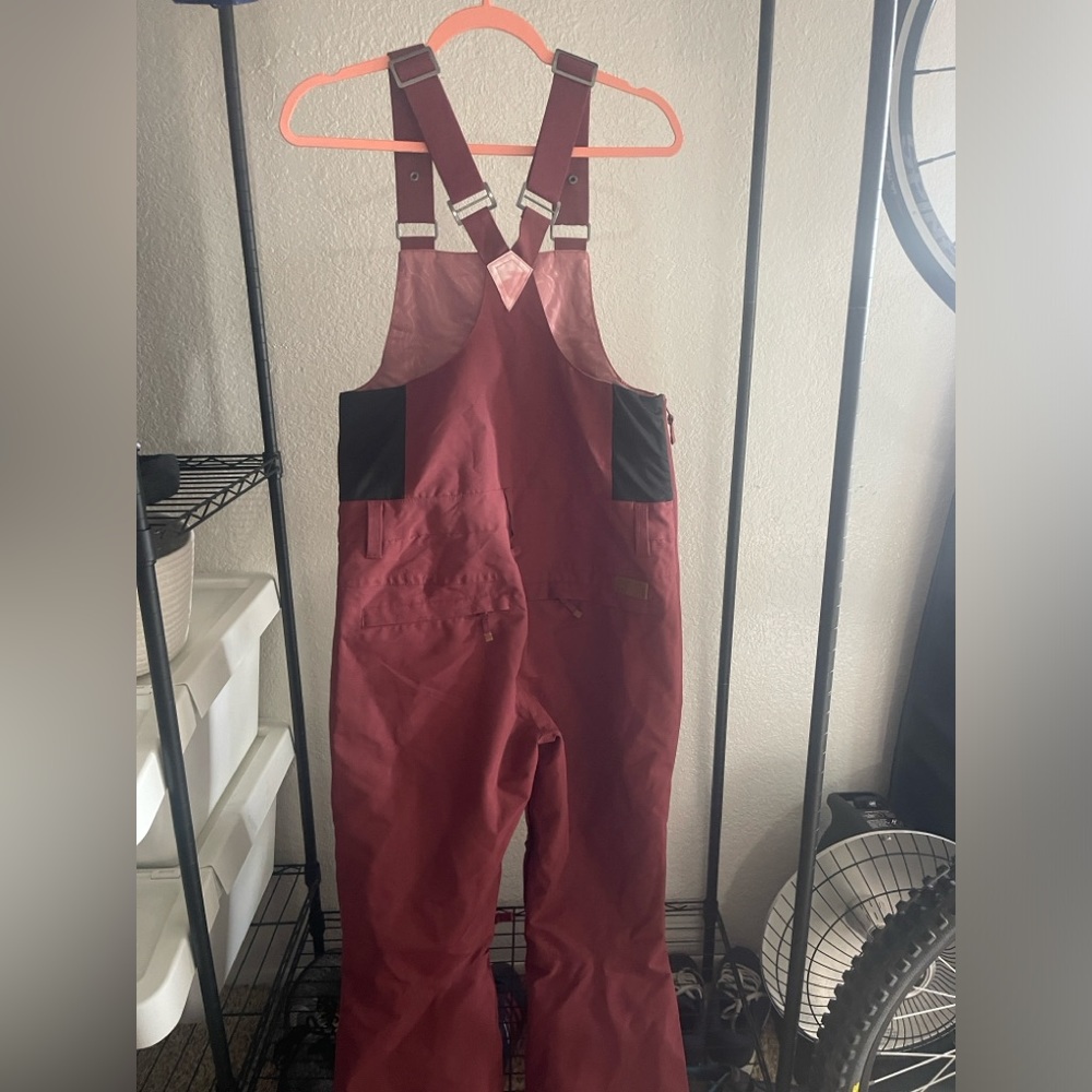 Women’s snow bibs